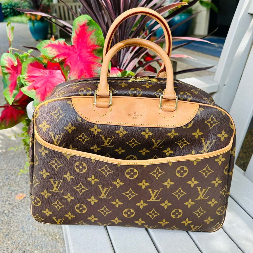 ✨AUTHENTIC✨ Louis Vuitton Monogram Deauville - Picture 3 of 12